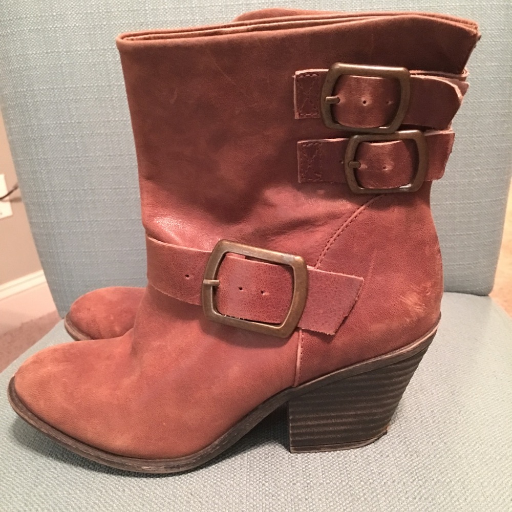 Lucky Brand Buckle Short Boots GUC